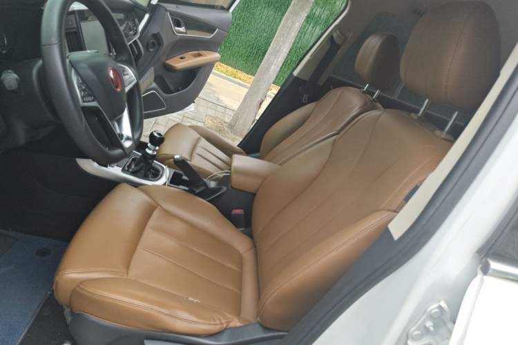 Used BYD Song MAX 2018 1.5T Manual Smart Connect Luxury 6-Seater Left Front Seat