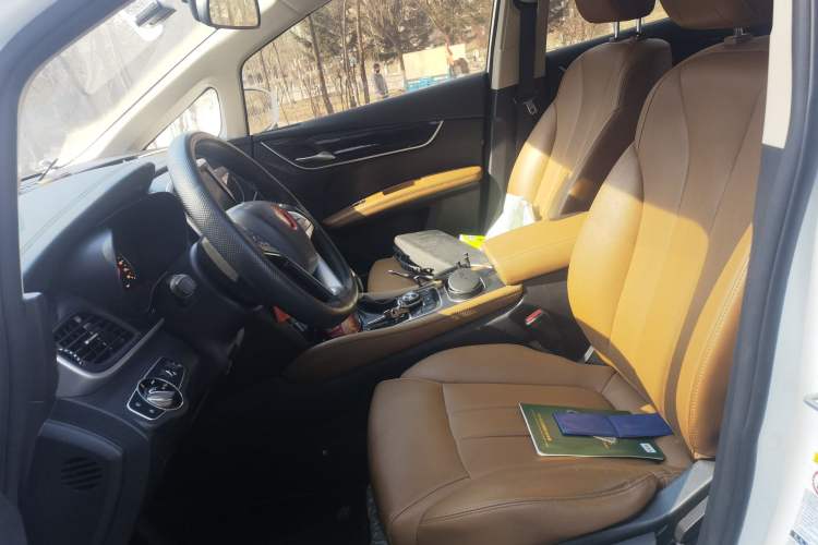 Used BYD Song MAX 2018 1.5T Automatic Smart Connect Luxury 6-Seater Left Front Seat