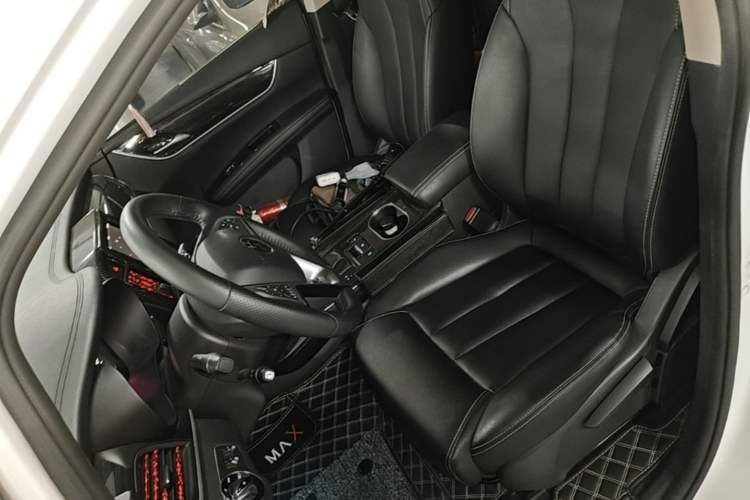 Used BYD Song MAX 2018 1.5T Automatic Smart Connect Elite Model with 6 Seats Left Front Seat