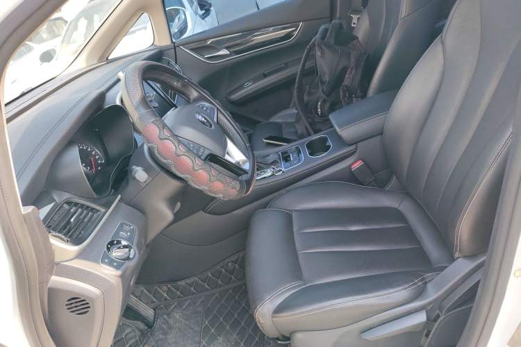 Used BYD Song MAX 2018 1.5T Automatic Smart Connect Luxury 6-Seater Left Front Seat