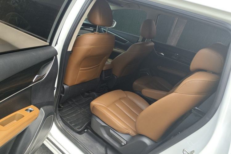 Used BYD Song MAX 2018 1.5T Manual Smart Connect Luxury 6-Seater Left Rear Seat