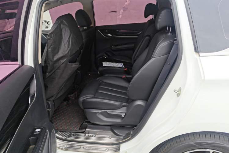 Used BYD Song MAX 2018 1.5T Automatic Smart Connect Elite Model with 6 Seats Left Rear Seat