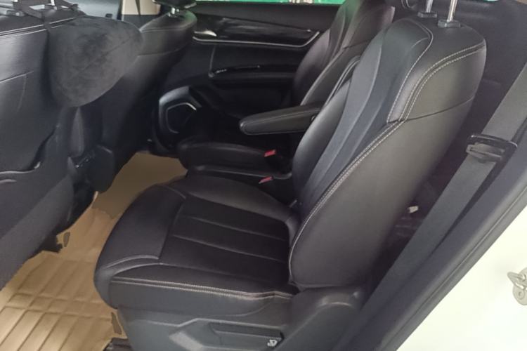 Used BYD Song MAX 2018 1.5T Automatic Smart Connect Luxury 6-Seater Left Rear Seat