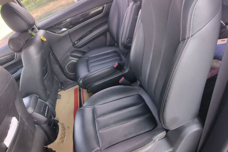 Used BYD Song MAX 2018 1.5T Automatic Smart Connect Elite Model with 6 Seats Left Rear Seat
