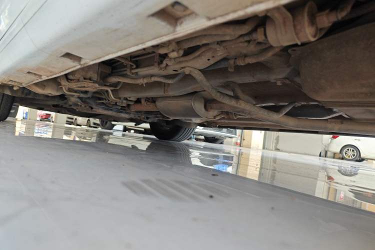 Used BYD Song MAX 2018 1.5T Automatic Smart Connect Luxury 6-Seater Left Side Sill