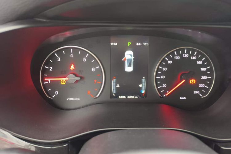Used BYD Song MAX 2018 1.5T Automatic Smart Connect Elite Model with 6 Seats Odometer Close Up