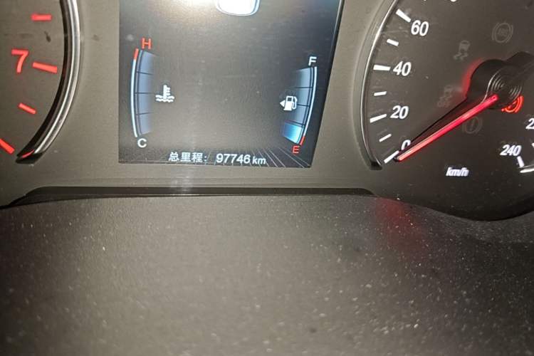 Used BYD Song MAX 2018 1.5T Automatic Smart Connect Elite Model with 6 Seats Odometer Close Up