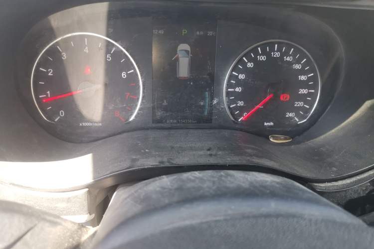 Used BYD Song MAX 2018 1.5T Automatic Smart Connect Luxury 6-Seater Odometer Close Up