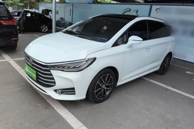 Used BYD Song MAX 2018 1.5T Automatic Smart Connect Luxury 6-Seater