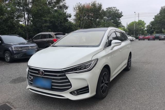 Used BYD Song MAX 2018 1.5T Automatic Smart Connect Elite Model with 6 Seats