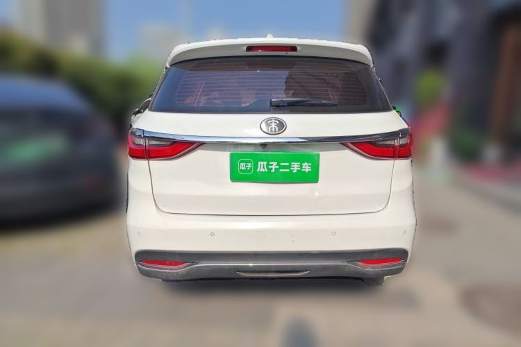 Used BYD Song MAX 2018 1.5T Automatic Smart Connect Elite Model with 6 Seats Rear