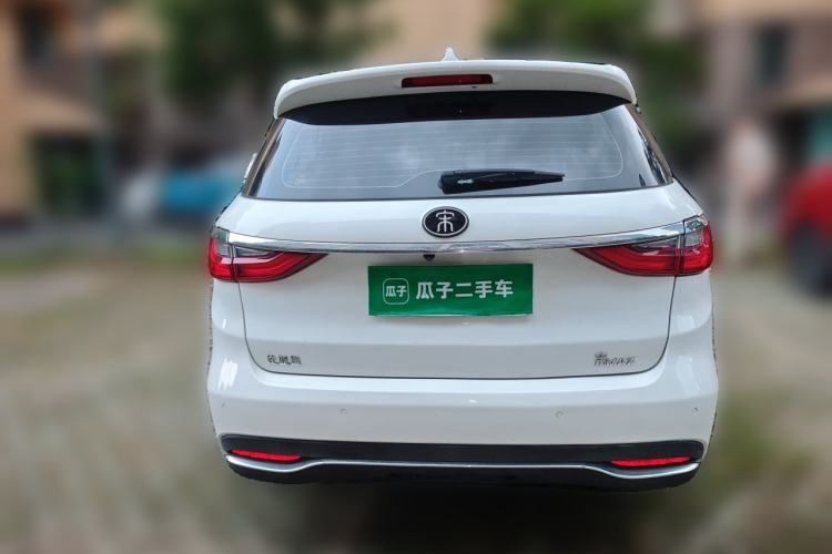Used BYD Song MAX 2018 1.5T Automatic Smart Connect Luxury 6-Seater Rear