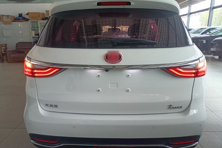 Used BYD Song MAX 2018 1.5T Automatic Smart Connect Luxury 6-Seater Rear