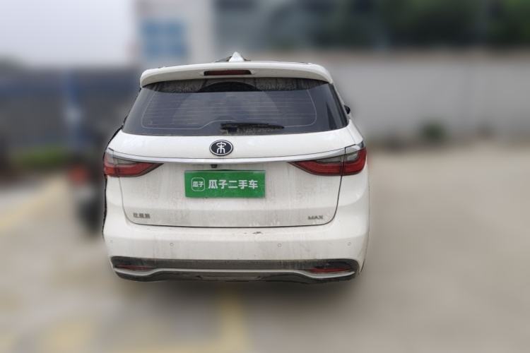 Used BYD Song MAX 2018 1.5T Automatic Smart Connect Elite Model with 6 Seats Rear