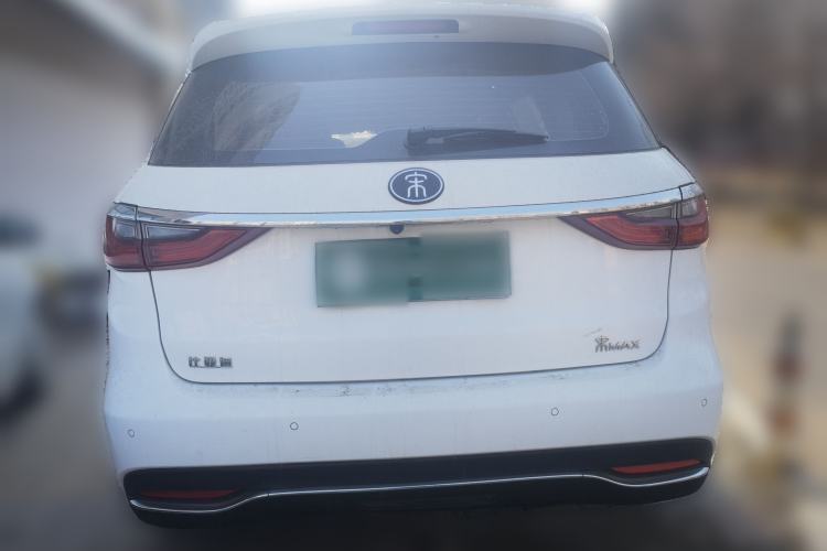 Used BYD Song MAX 2018 1.5T Automatic Smart Connect Luxury 6-Seater Rear
