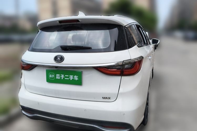 Used BYD Song MAX 2018 1.5T Automatic Smart Connect Luxury 6-Seater Rear