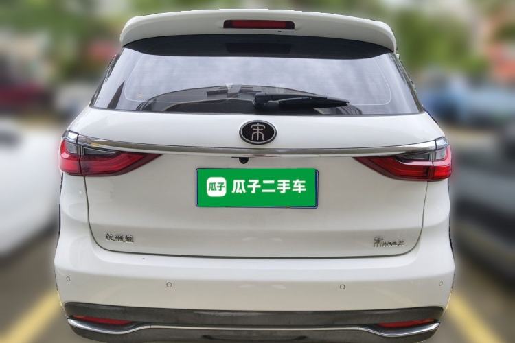 Used BYD Song MAX 2018 1.5T Automatic Smart Connect Elite Model with 6 Seats Rear