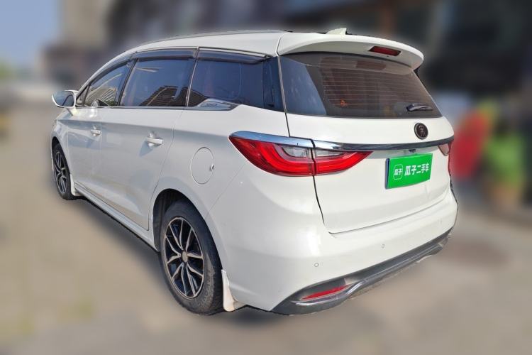 Used BYD Song MAX 2018 1.5T Automatic Smart Connect Elite Model with 6 Seats Rear Left 45 Deg