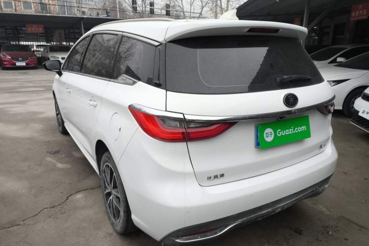 Used BYD Song MAX 2018 1.5T Automatic Smart Connect Elite Model with 6 Seats Rear Left 45 Deg