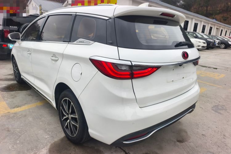 Used BYD Song MAX 2018 1.5T Automatic Smart Connect Elite Model with 6 Seats Rear Left 45 Deg