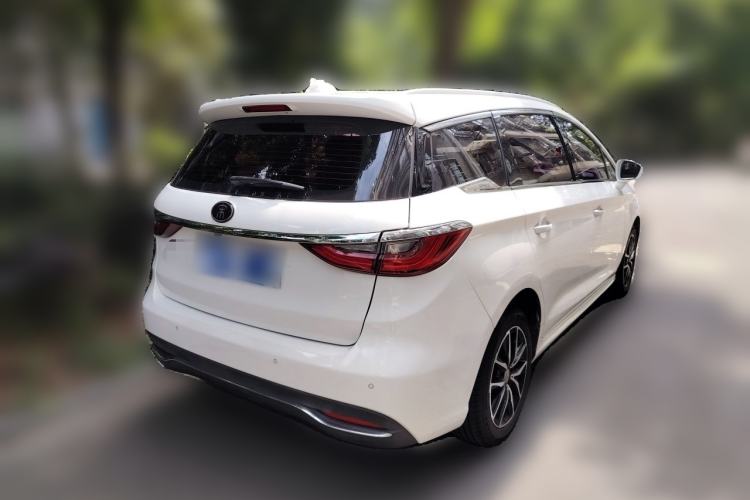 Used BYD Song MAX 2018 1.5T Automatic Smart Connect Elite Model with 6 Seats Rear Right 45 Deg