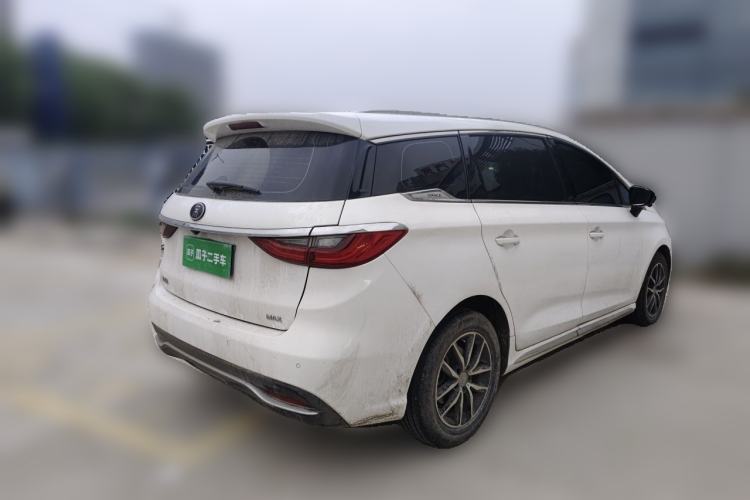 Used BYD Song MAX 2018 1.5T Automatic Smart Connect Elite Model with 6 Seats Rear Right 45 Deg