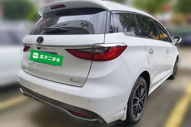 Used BYD Song MAX 2018 1.5T Automatic Smart Connect Elite Model with 6 Seats Rear Right 45 Deg