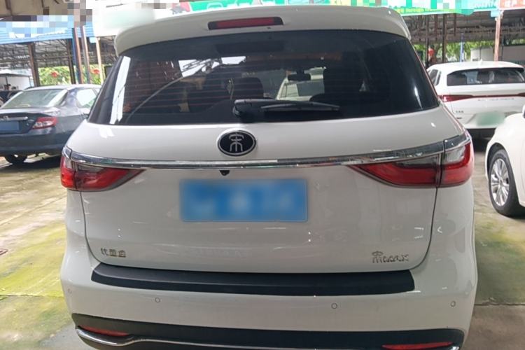 Used BYD Song MAX 2018 1.5T Automatic Smart Connect Luxury 6-Seater Rear