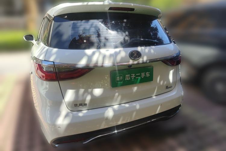 Used BYD Song MAX 2018 1.5T Automatic Smart Connect Luxury 6-Seater Rear