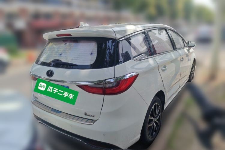 Used BYD Song MAX 2018 1.5T Manual Smart Connect Luxury 6-Seater Rear