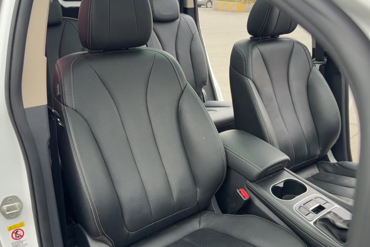 Used BYD Song MAX 2018 1.5T Automatic Smart Connect Flagship 7-Seater Right Front Seat