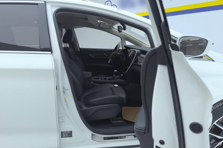 Used BYD Song MAX 2018 1.5T Automatic Smart Connect Flagship Model 6 Seats Right Front Seat