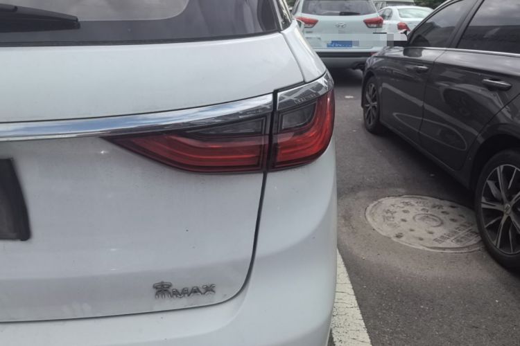 Used BYD Song MAX 2018 1.5T Automatic Smart Connect Elite Model with 6 Seats Right Rear Taillight