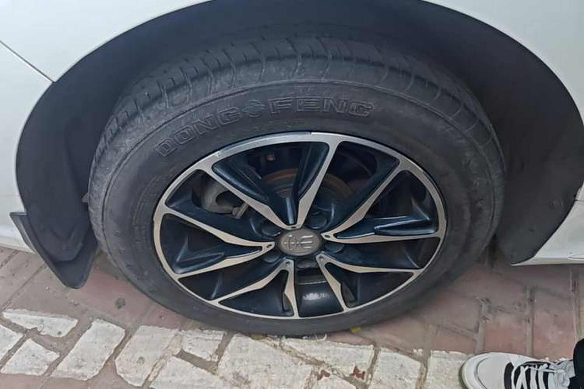 Used BYD Song MAX 2018 1.5T Automatic Smart Connect Luxury 6-Seater Right Rear Wheel Hub