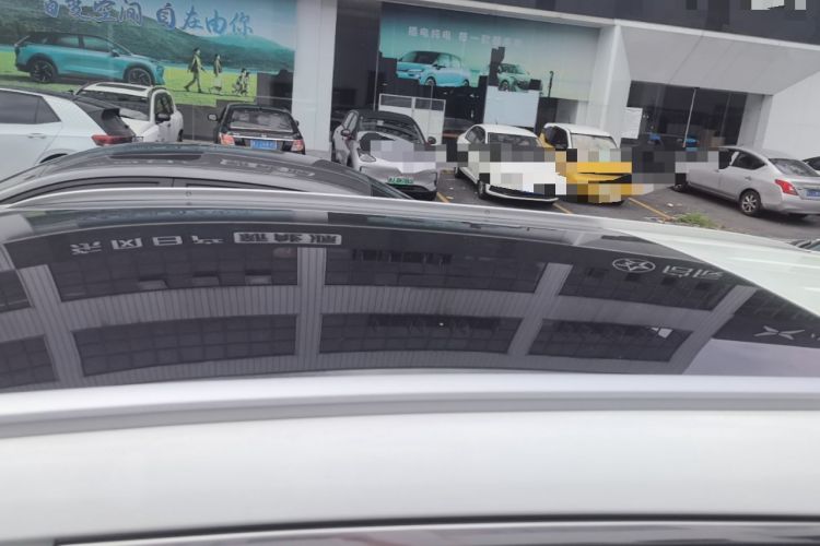 Used BYD Song MAX 2018 1.5T Automatic Smart Connect Elite Model with 6 Seats Roof