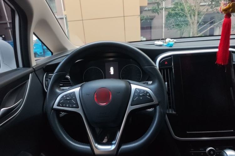 Used BYD Song MAX 2018 1.5T Automatic Smart Connect Luxury 6-Seater Steering Wheel