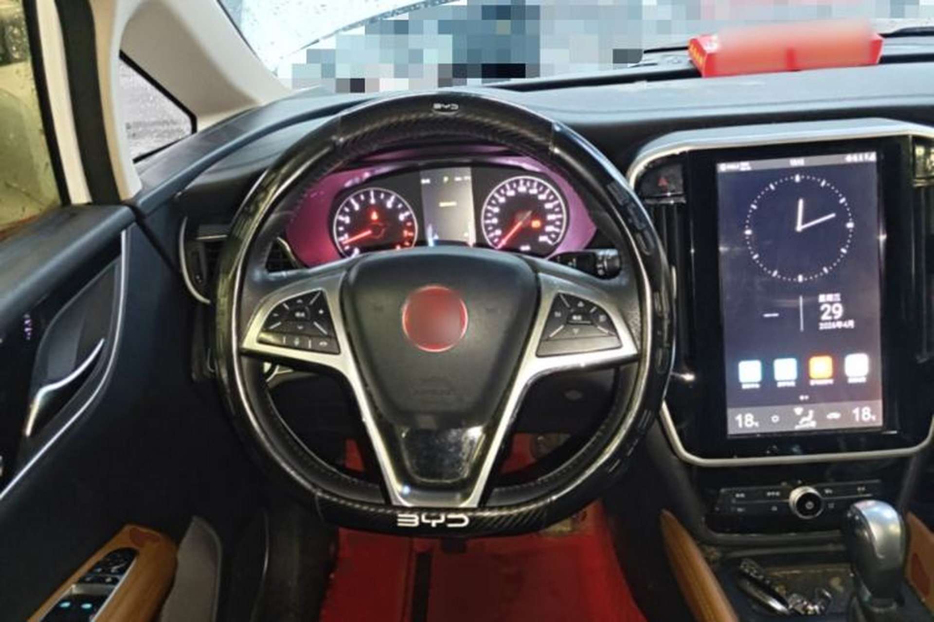 Used BYD Song MAX 2018 1.5T Automatic Smart Connect Luxury 6-Seater Steering Wheel