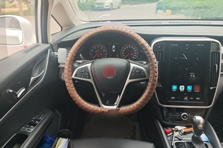 Used BYD Song MAX 2018 1.5T Automatic Smart Connect Luxury 7-Seater Steering Wheel