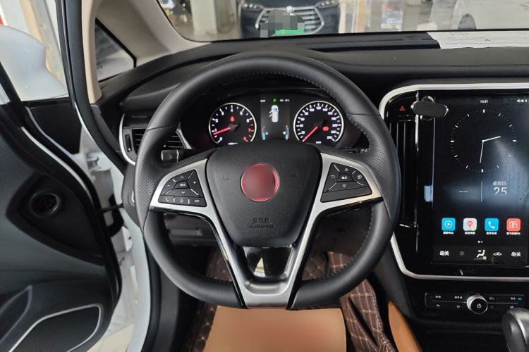 Used BYD Song MAX 2018 1.5T Automatic Smart Connect Luxury 6-Seater Steering Wheel