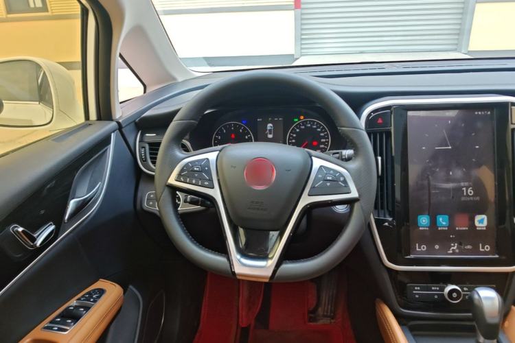 Used BYD Song MAX 2018 1.5T Automatic Smart Connect Luxury 6-Seater Steering Wheel