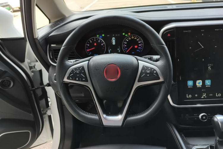 Used BYD Song MAX 2018 1.5T Automatic Smart Connect Luxury 6-Seater Steering Wheel