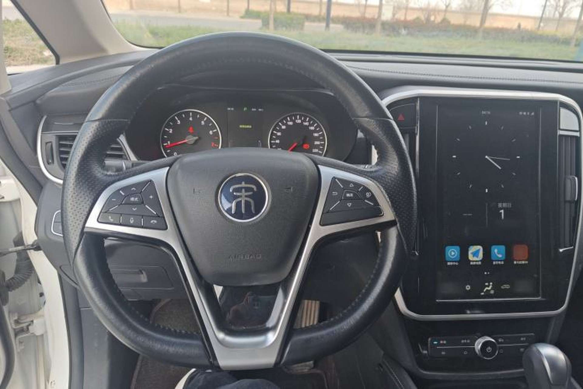 Used BYD Song MAX 2018 1.5T Automatic Smart Connect Luxury 6-Seater Steering Wheel