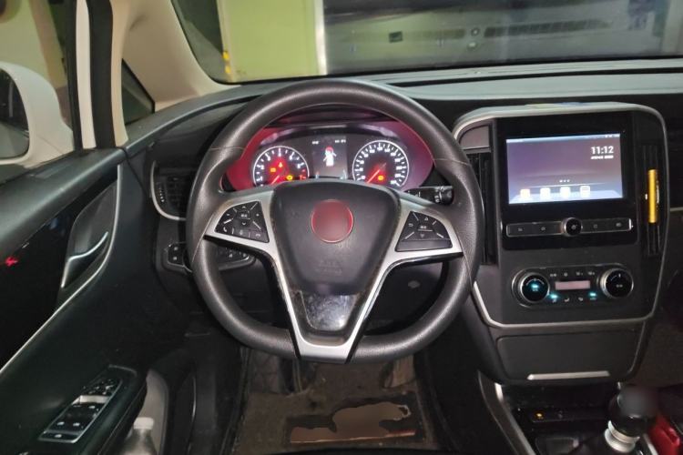 Used BYD Song MAX 2018 1.5T Manual Comfort 6-Seater Steering Wheel