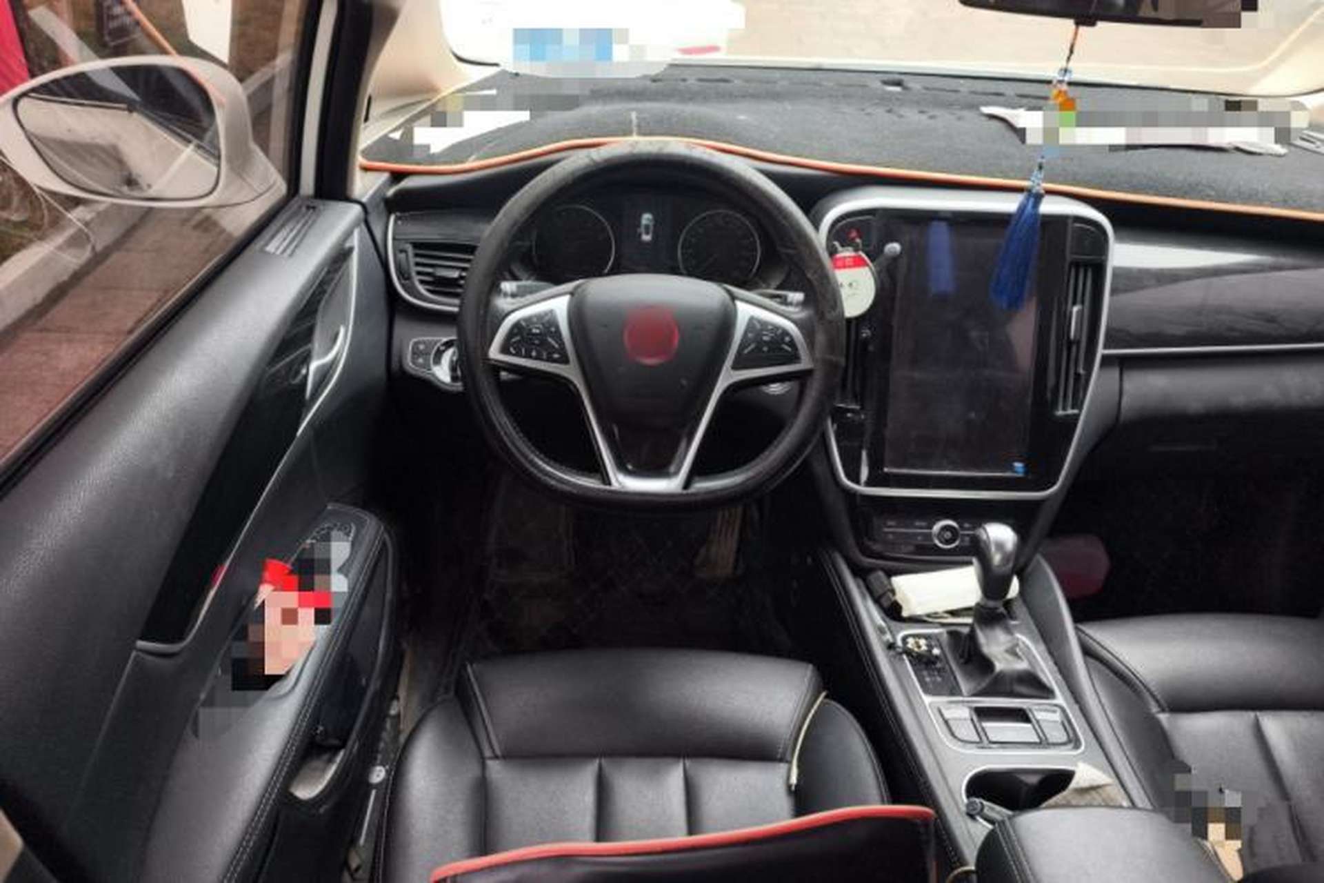 Used BYD Song MAX 2018 1.5T Automatic Smart Connect Elite Model with 6 Seats Steering Wheel