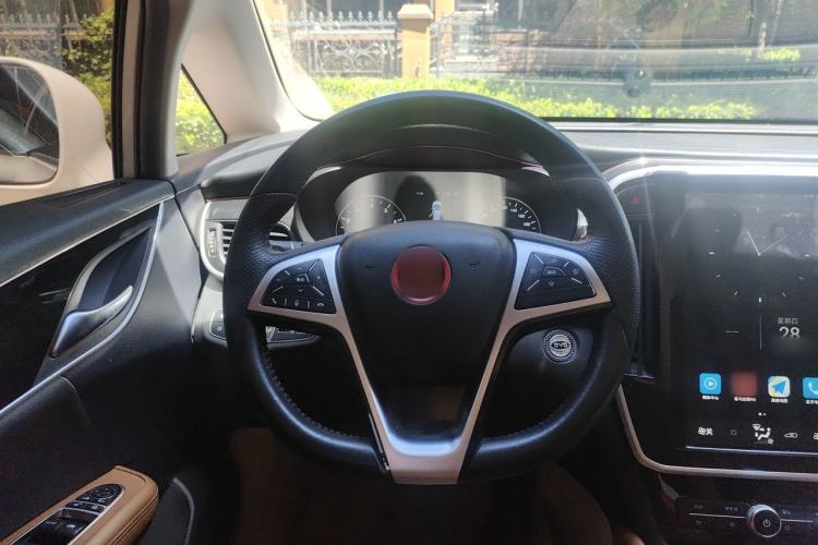 Used BYD Song MAX 2018 1.5T Automatic Smart Connect Luxury 6-Seater Steering Wheel