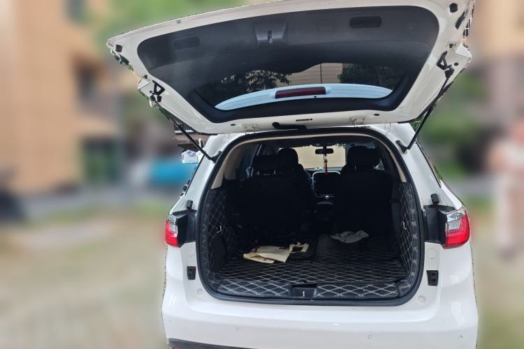Used BYD Song MAX 2018 1.5T Automatic Smart Connect Luxury 6-Seater Trunk