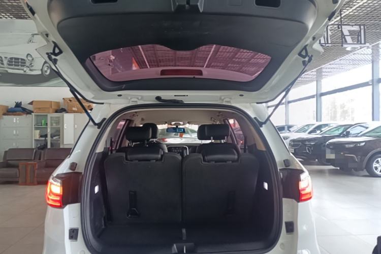 Used BYD Song MAX 2018 1.5T Automatic Smart Connect Luxury 6-Seater Trunk