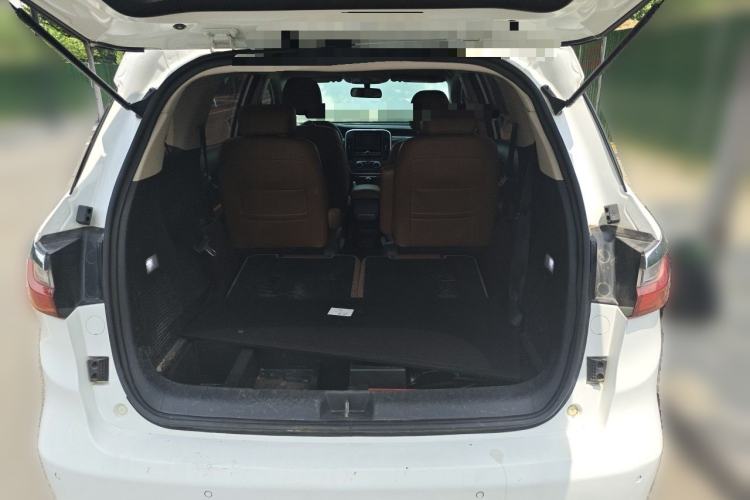 Used BYD Song MAX 2018 1.5T Manual Smart Connect Luxury 6-Seater Trunk