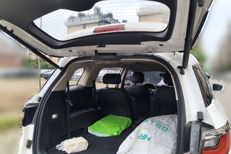 Used BYD Song MAX 2018 1.5T Automatic Smart Connect Luxury 6-Seater Trunk