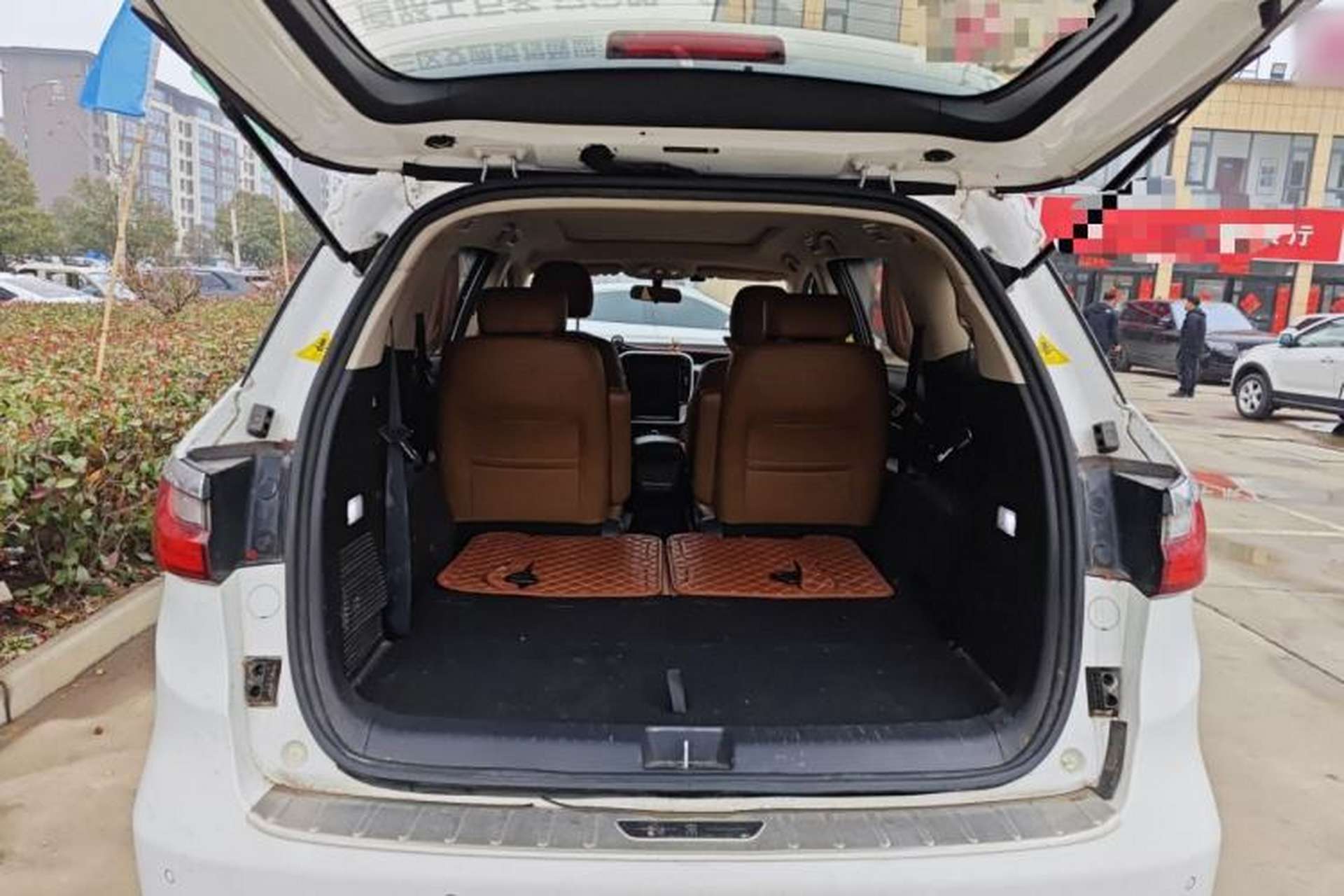Used BYD Song MAX 2018 1.5T Automatic Smart Connect Elite Model with 6 Seats Trunk
